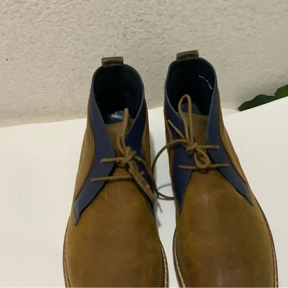 Cole Haan C20149 Mens size 9 Cambridge Chukka Brown leather Boots